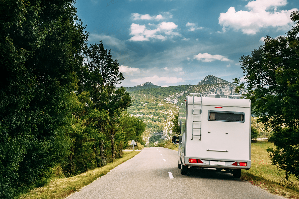 Cómo planificar una ruta “slow caravaning”: viajar con calma sin renunciar a la seguridad